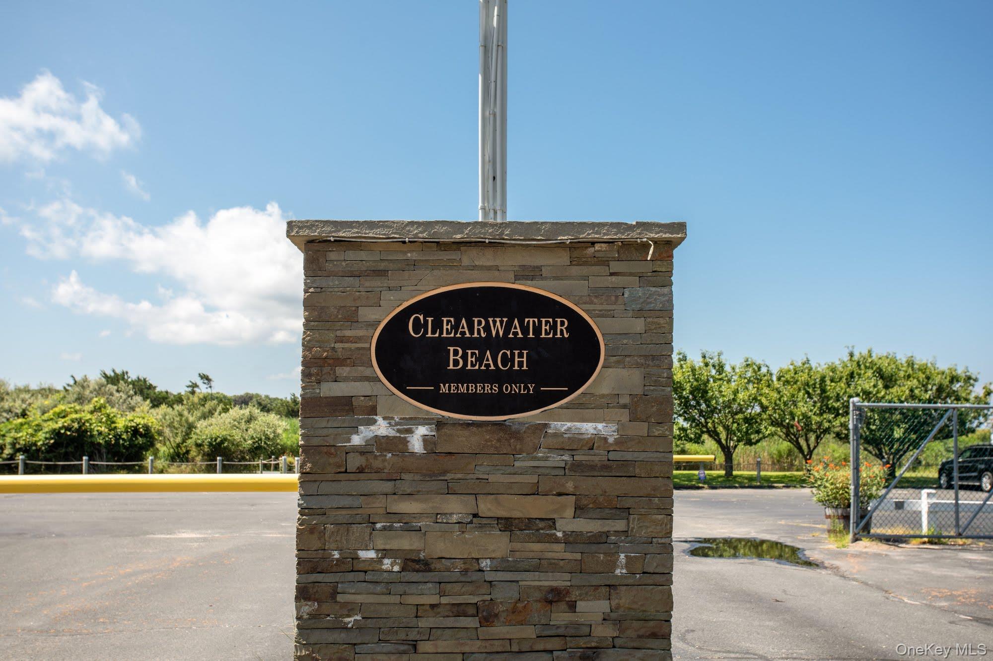 18 Norfolk Drive, Springs, NY 11937