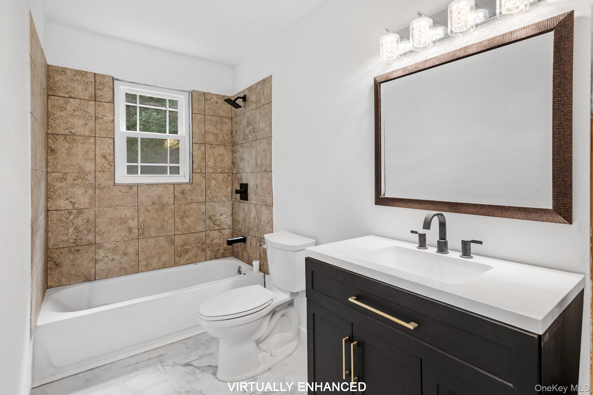 18 Norfolk Drive, Springs, NY 11937