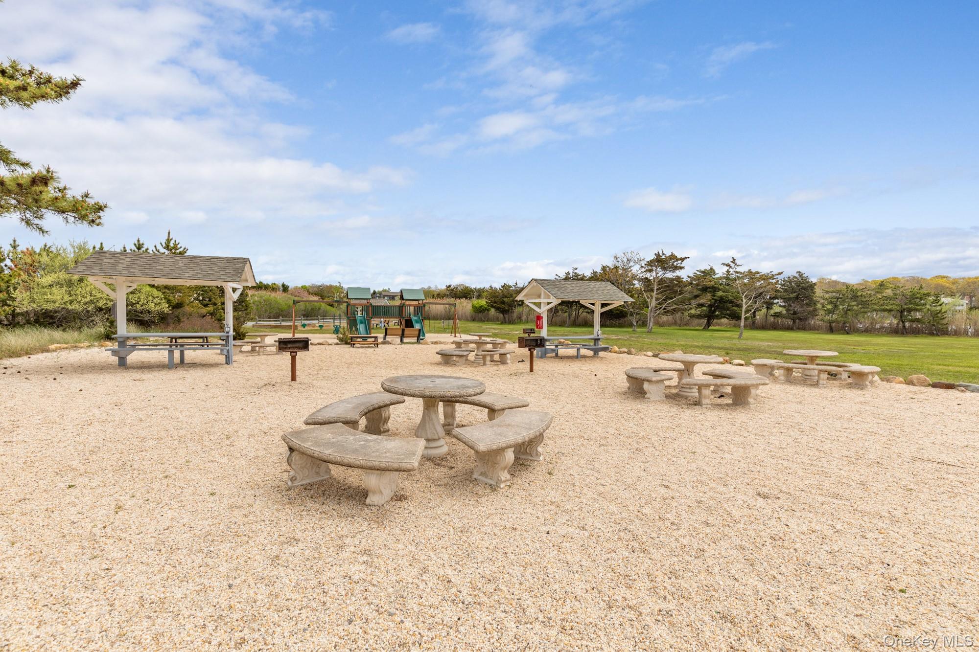 18 Norfolk Drive, Springs, NY 11937