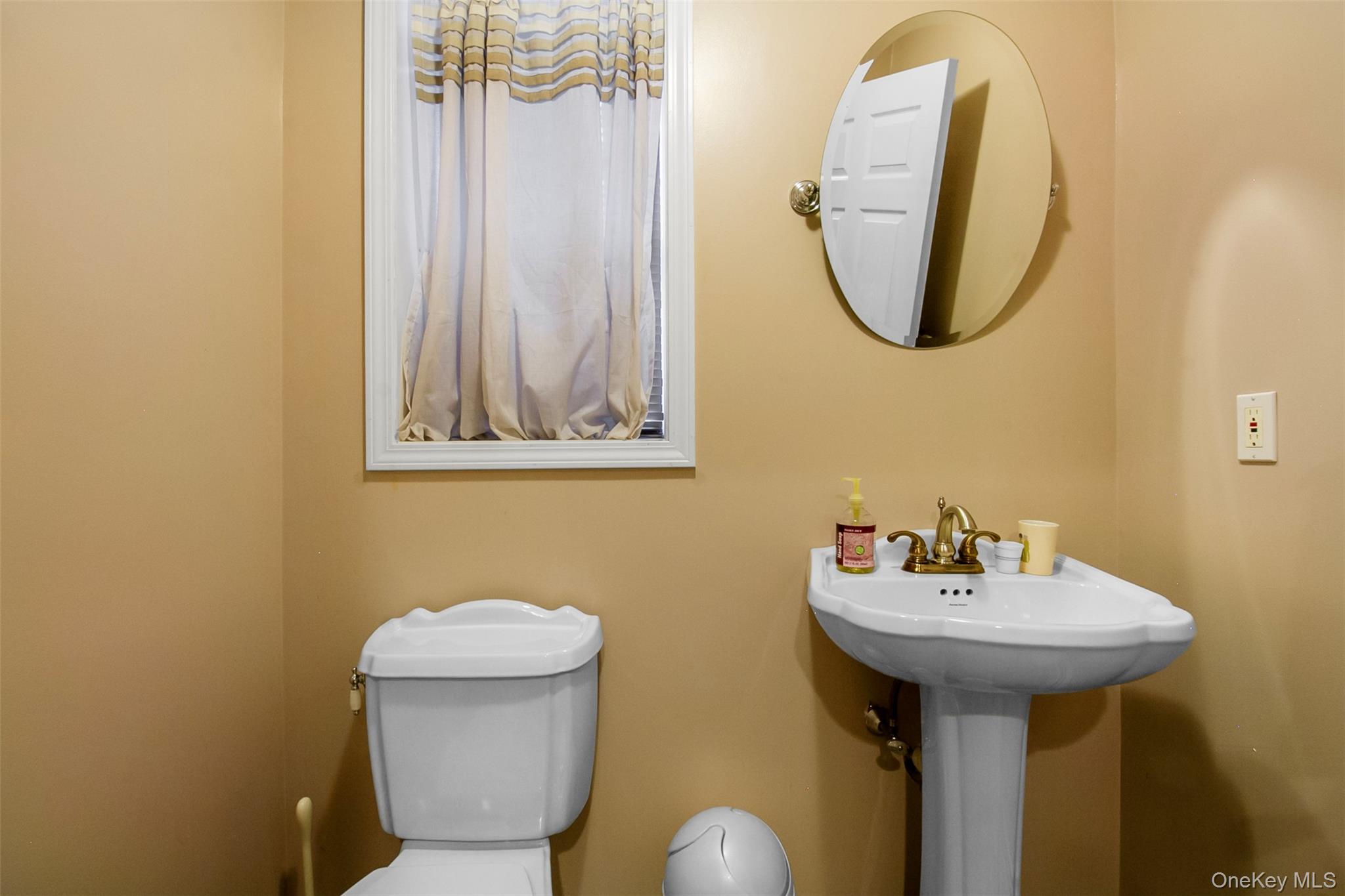 22 Hamilton Drive, Hopewell Junction, NY 12533