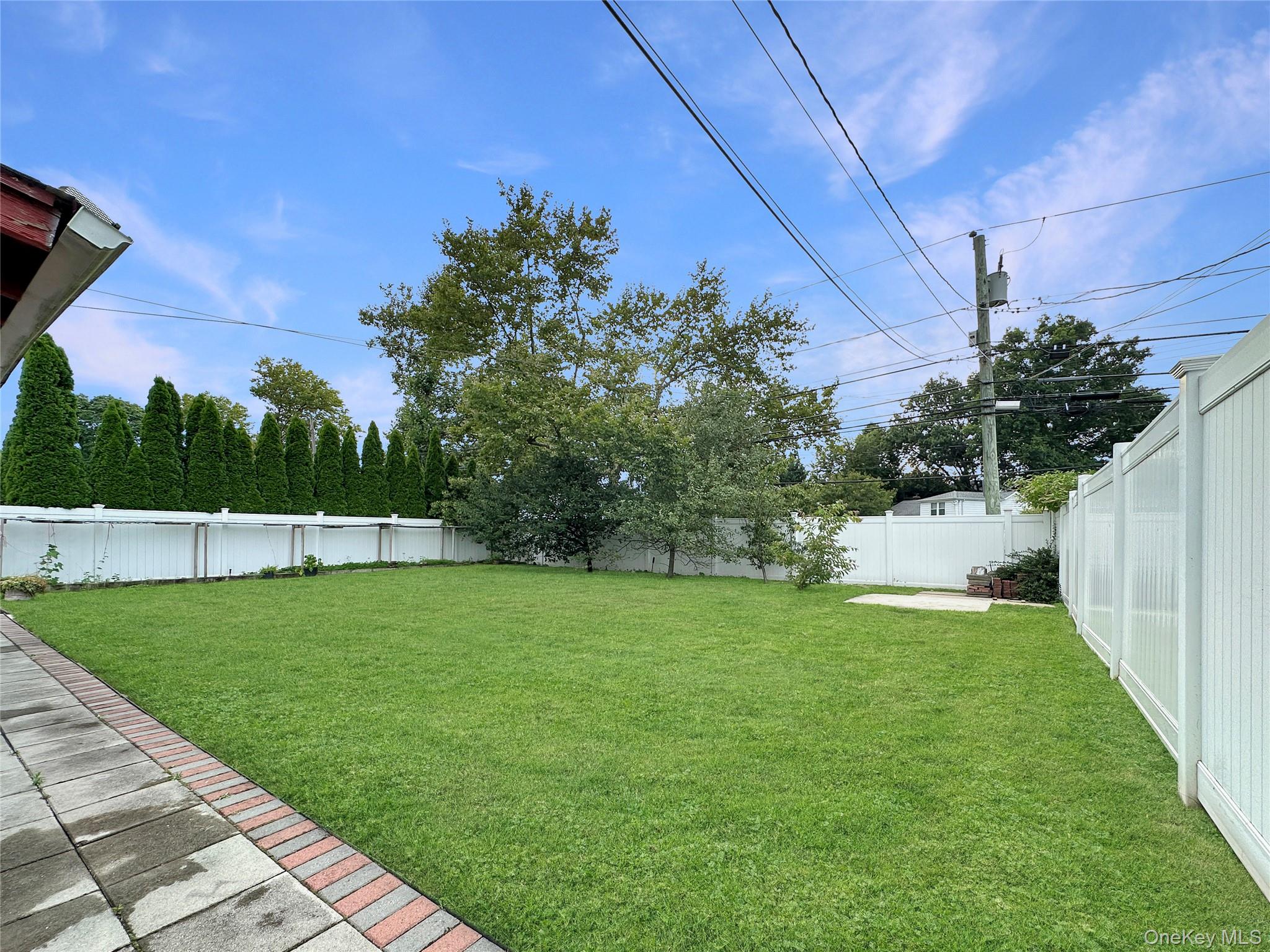 245 Dartmouth Drive, Hicksville, NY 11801