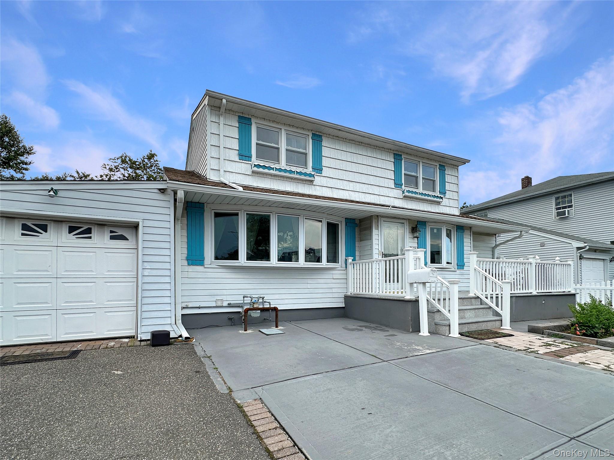 245 Dartmouth Drive, Hicksville, NY 11801