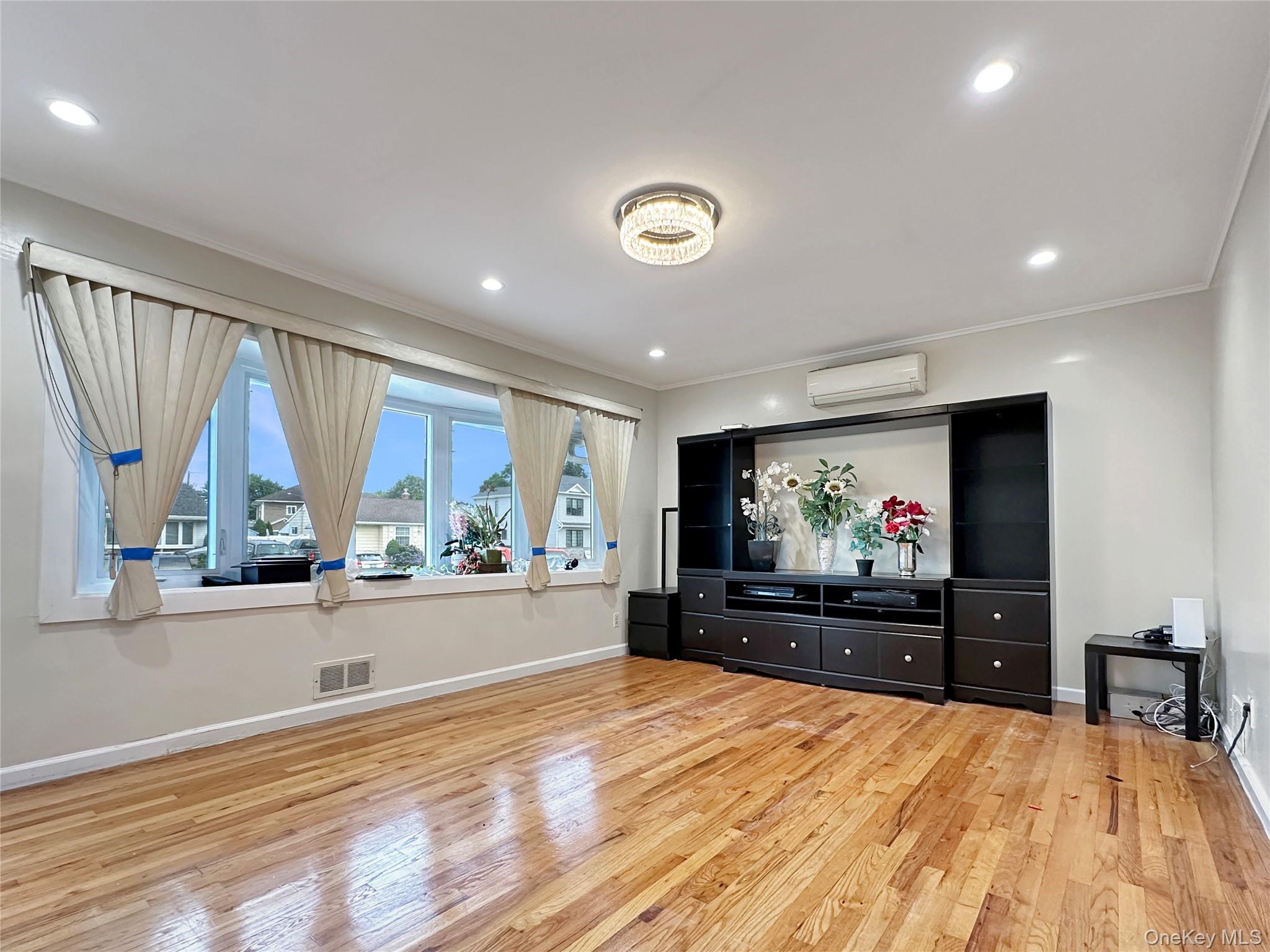 245 Dartmouth Drive, Hicksville, NY 11801