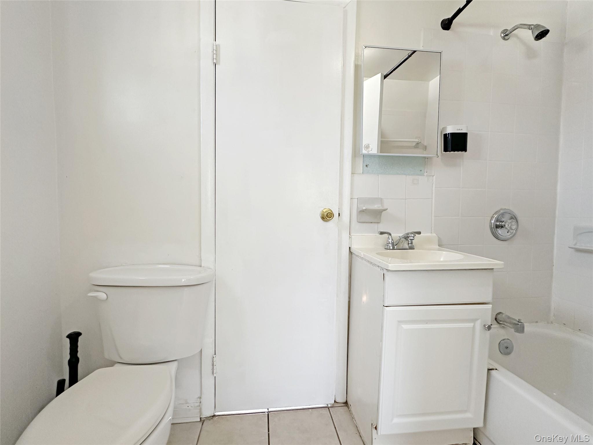 245 Dartmouth Drive, Hicksville, NY 11801