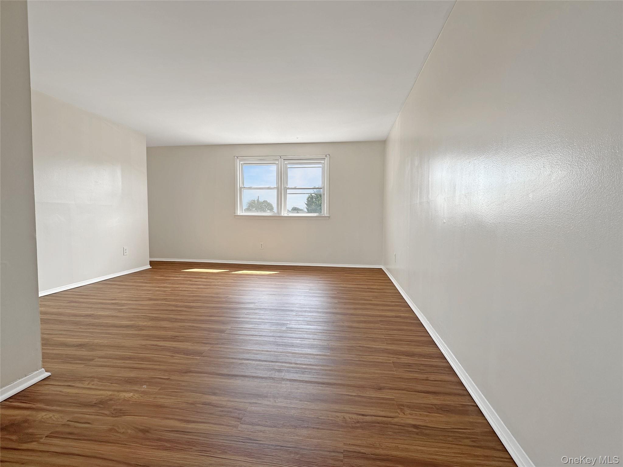 245 Dartmouth Drive, Hicksville, NY 11801