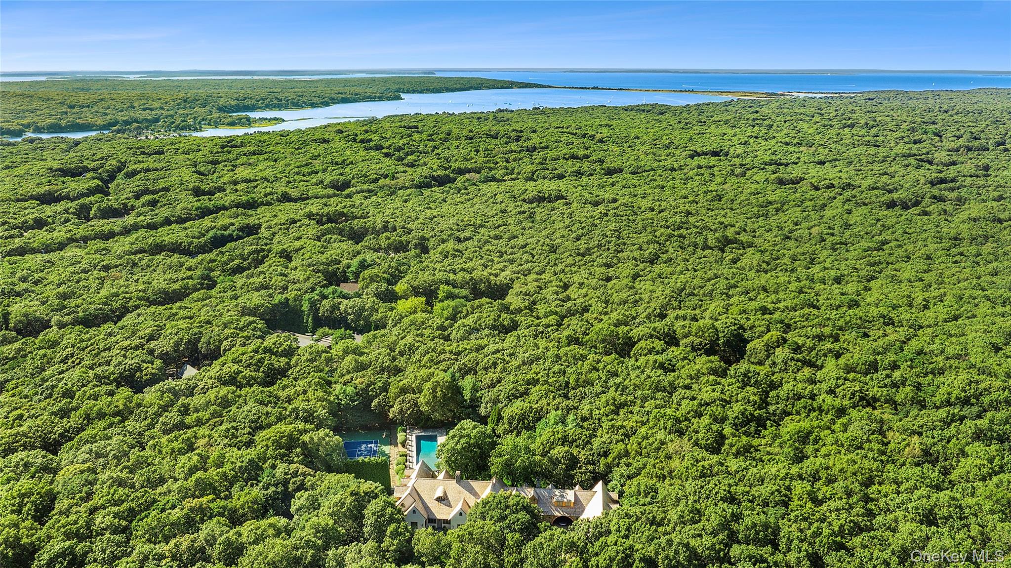 123 Abrahams Path, East Hampton, NY 11937