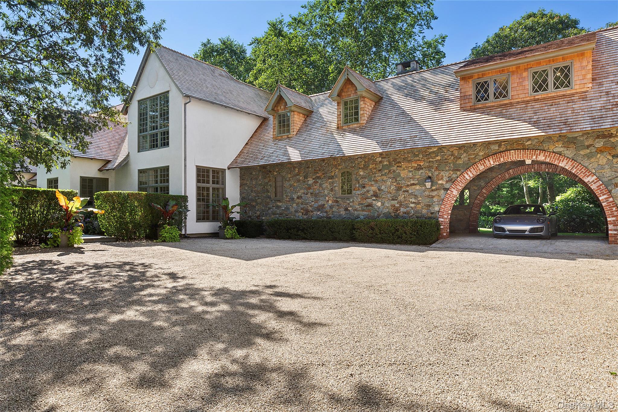 123 Abrahams Path, East Hampton, NY 11937