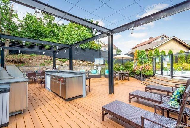 120 N Pearl Street # 208, Port Chester, NY 10573