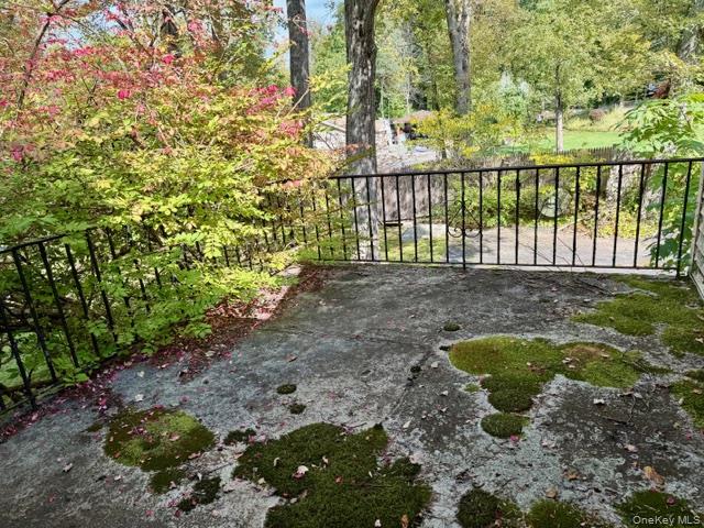 1728 Decatur Avenue, Mohegan Lake, NY 10547