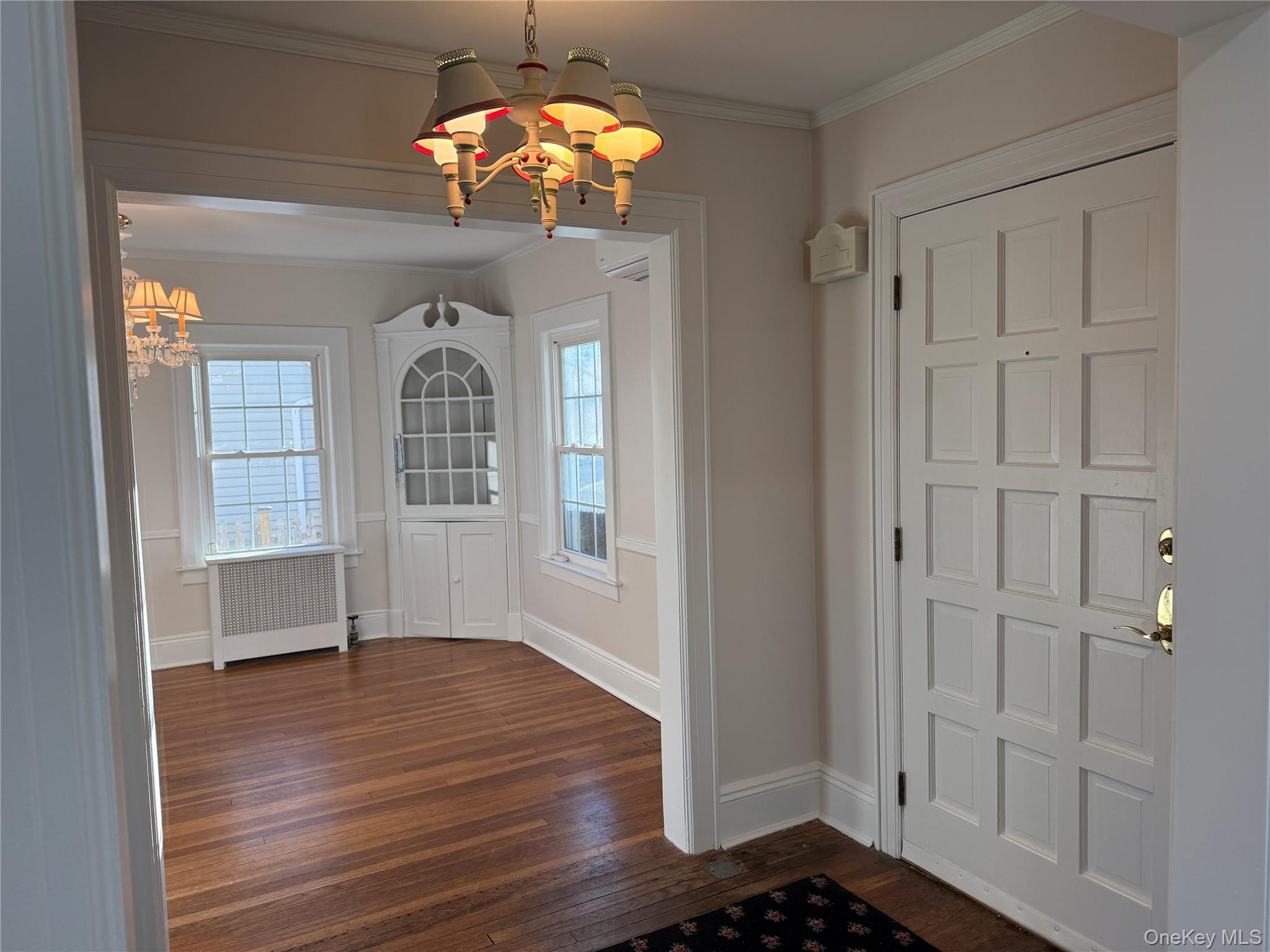 71 Hillcrest Avenue, Manhasset, NY 11030