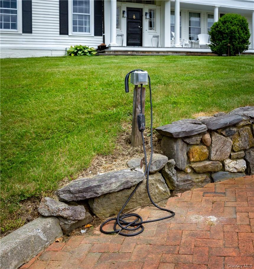 15 Kirby Hill Road, Pawling, NY 12564