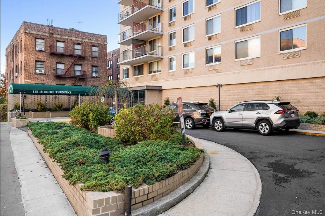 118-18 Union Turnpike # 16A, Kew Gardens, NY 11415