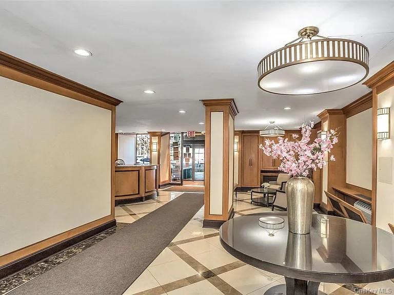 118-18 Union Turnpike # 16A, Kew Gardens, NY 11415