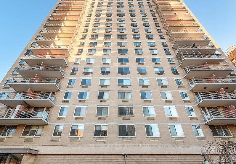 118-18 Union Turnpike # 16A, Kew Gardens, NY 11415