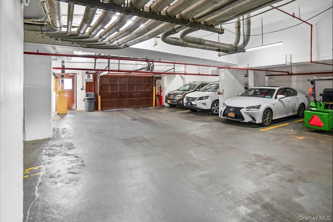 118-18 Union Turnpike # 16A, Kew Gardens, NY 11415