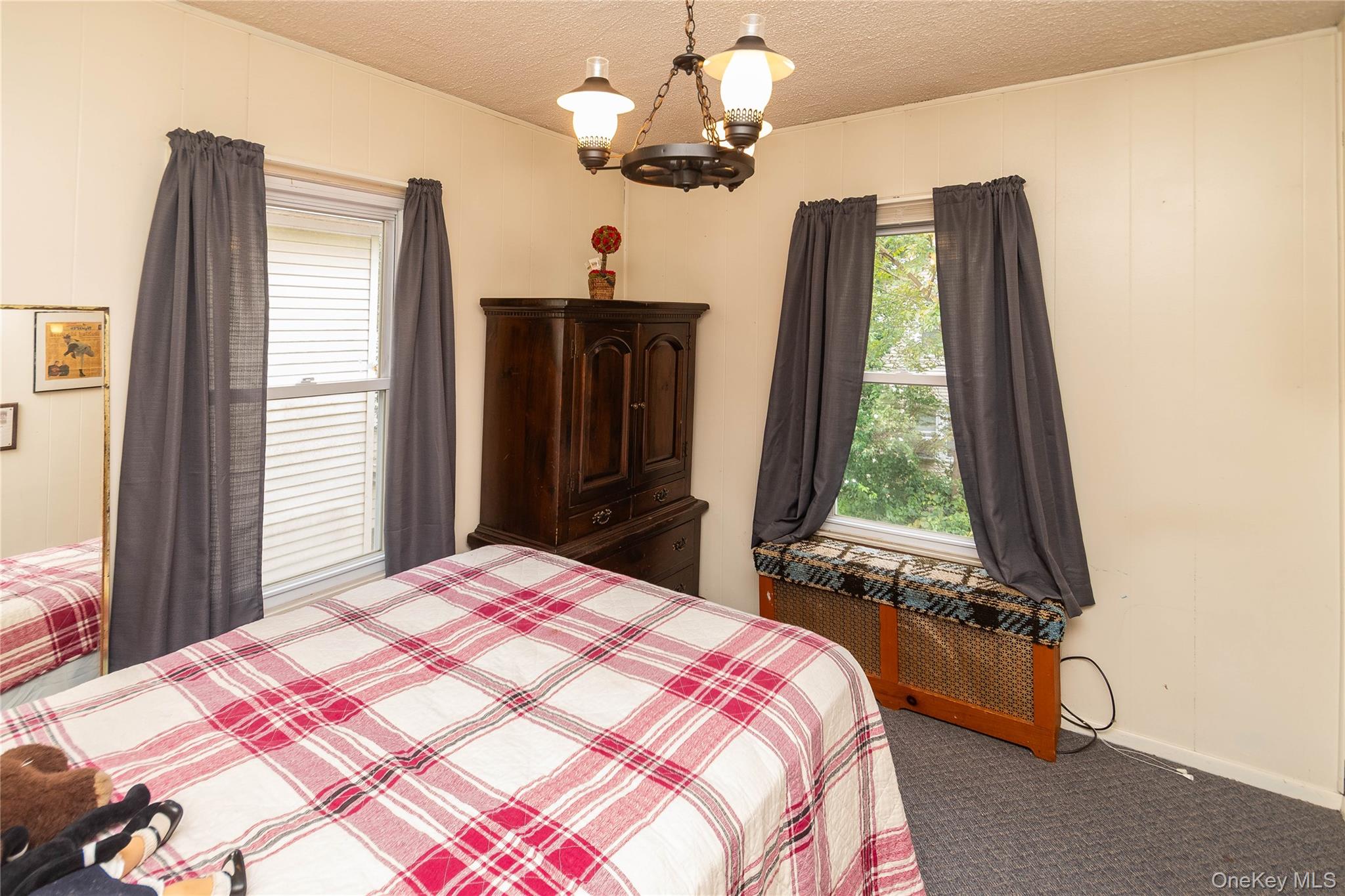 69 Washington Avenue, Kingston, NY 12401