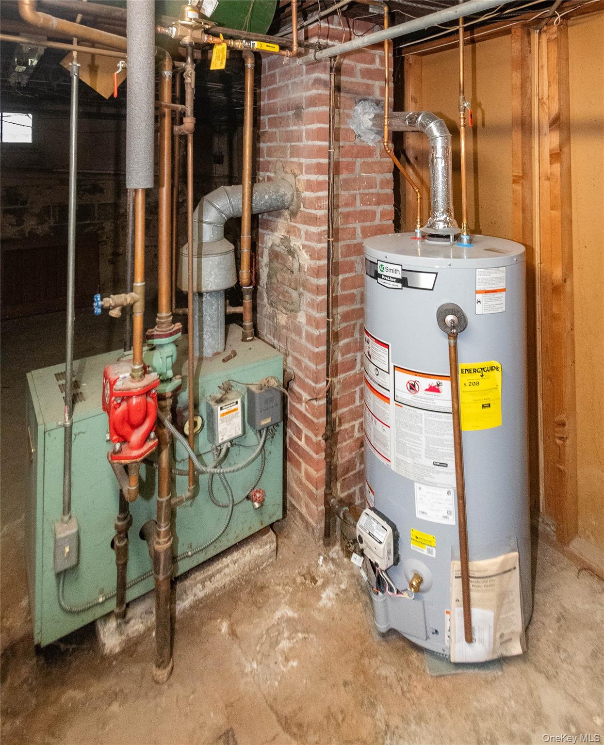 69 Washington Avenue, Kingston, NY 12401