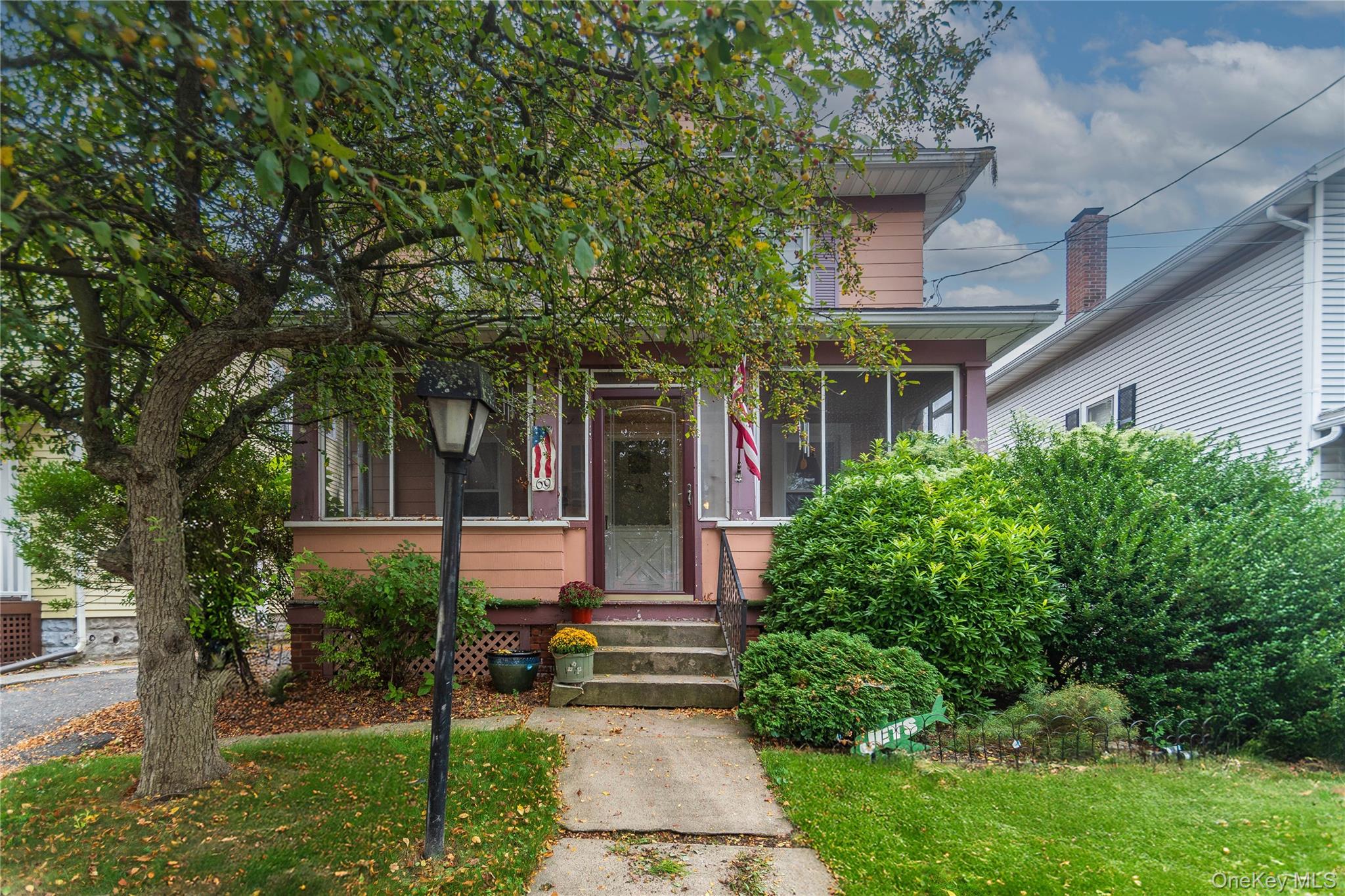 69 Washington Avenue, Kingston, NY 12401