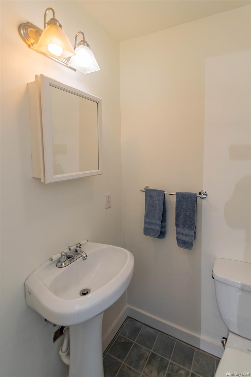 69 Washington Avenue, Kingston, NY 12401