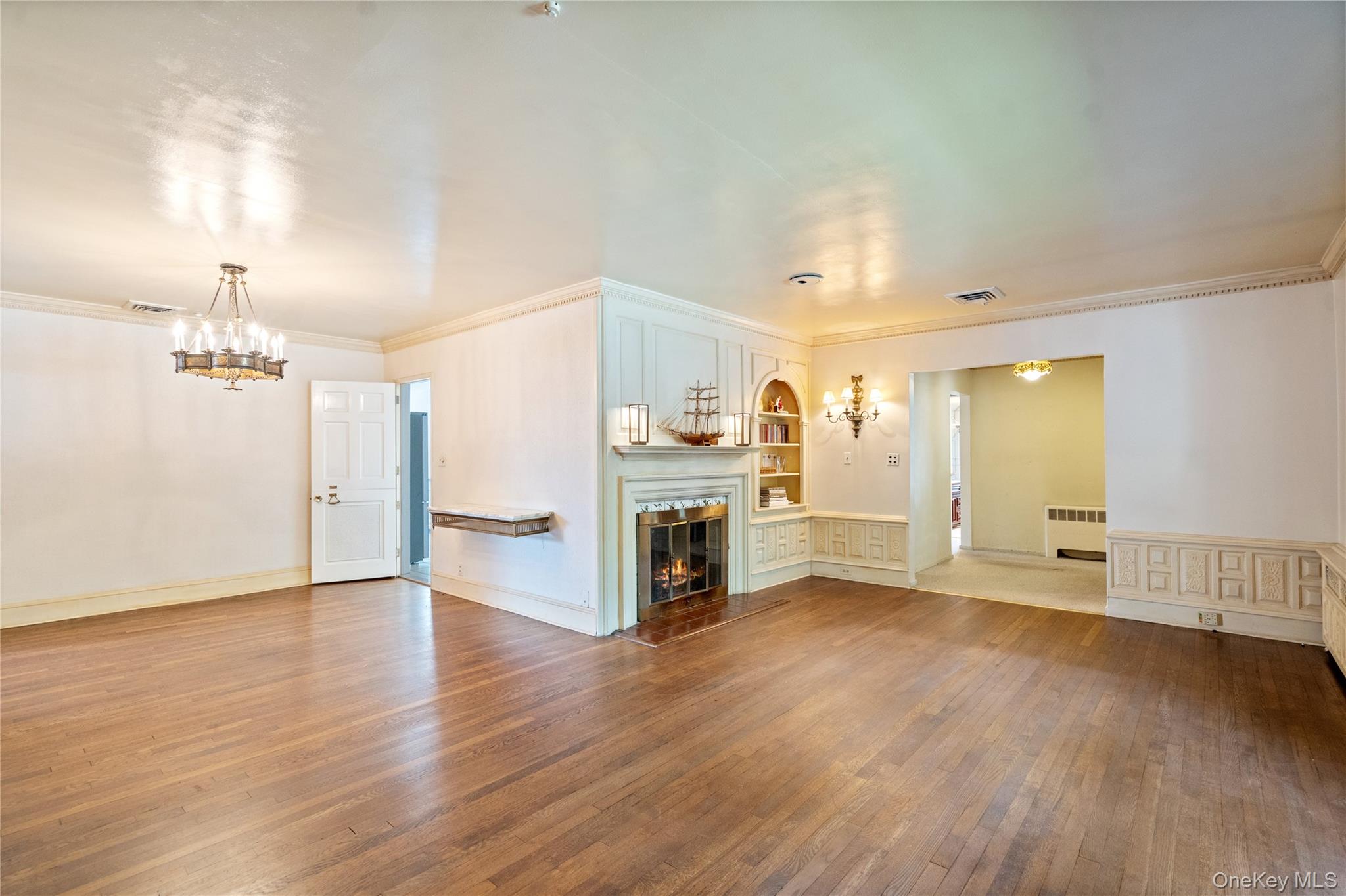 73 Parkview Place, Malverne, NY 11565