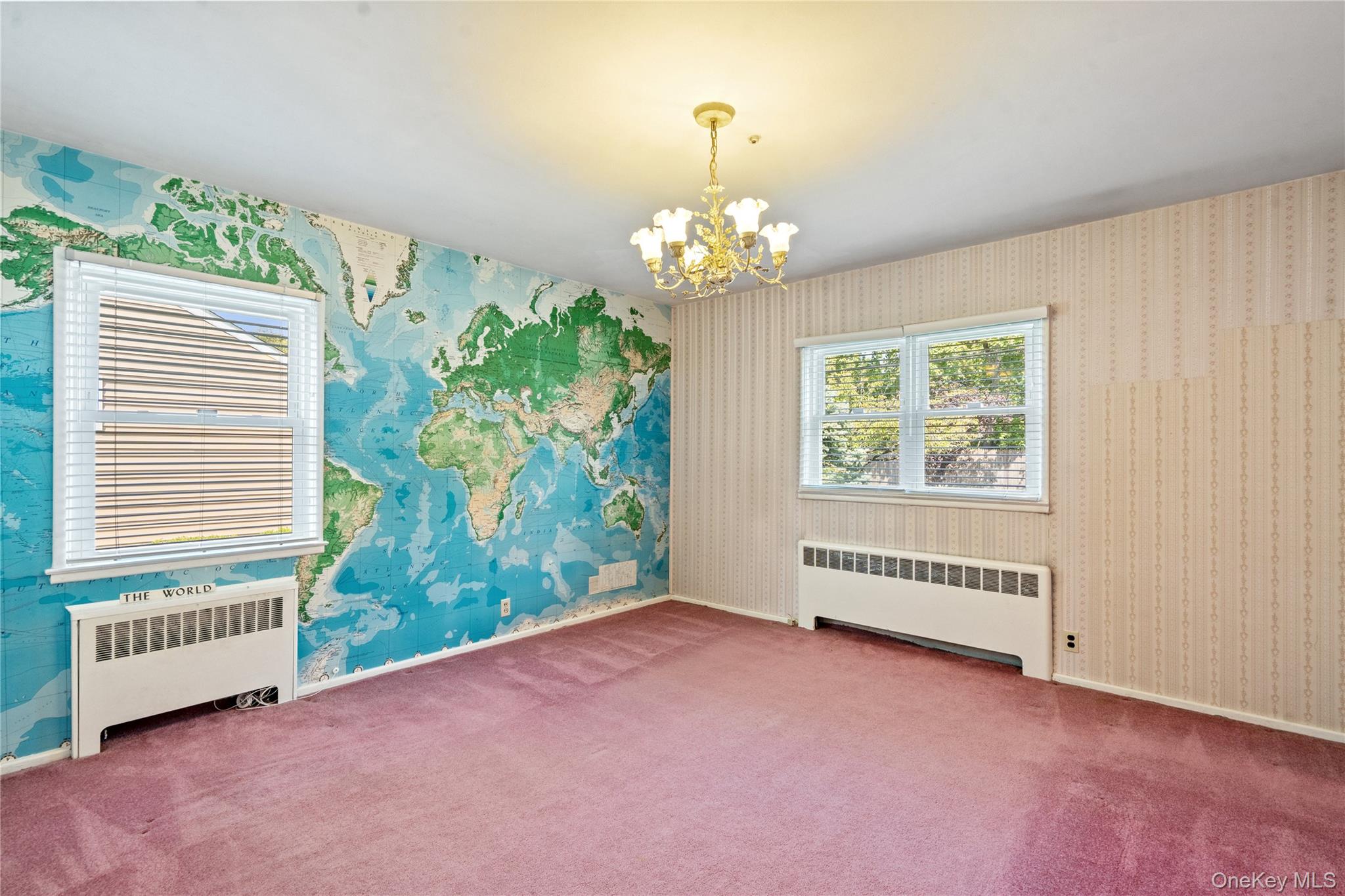 73 Parkview Place, Malverne, NY 11565