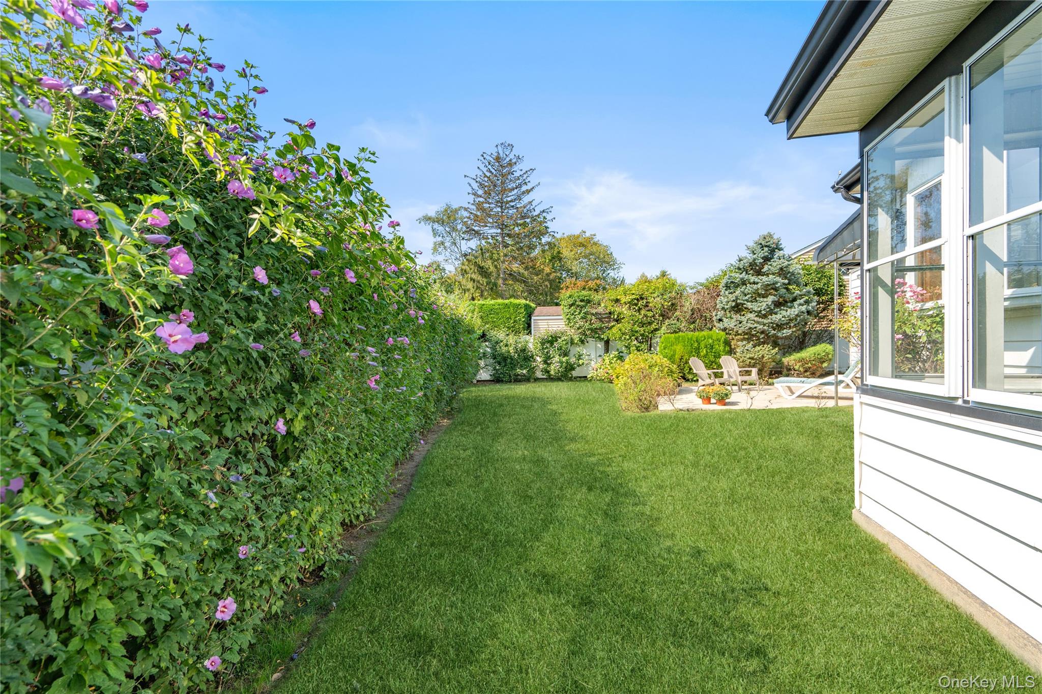 73 Parkview Place, Malverne, NY 11565