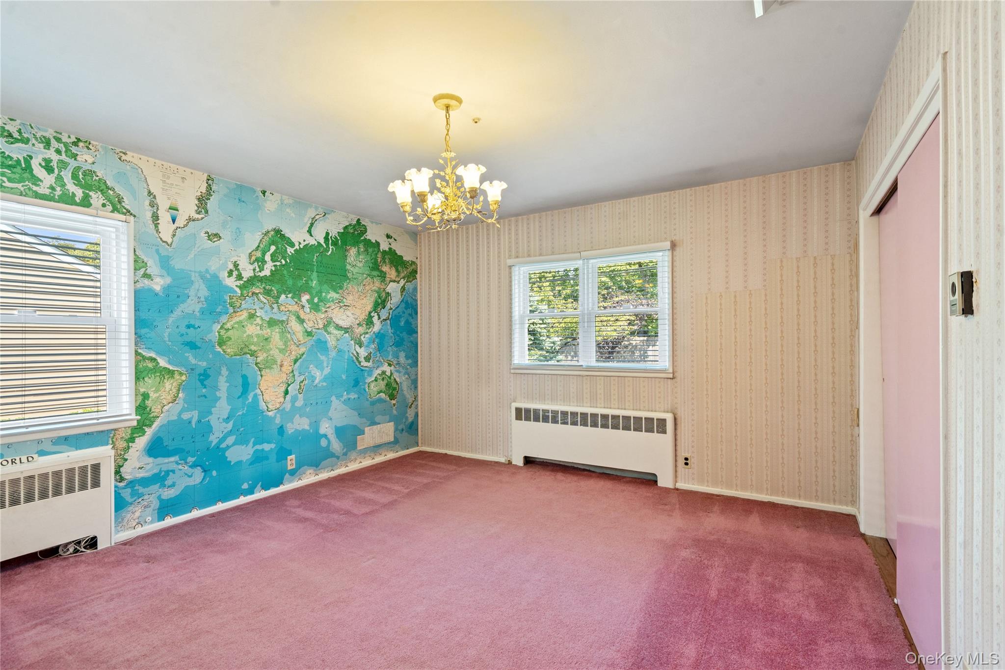 73 Parkview Place, Malverne, NY 11565