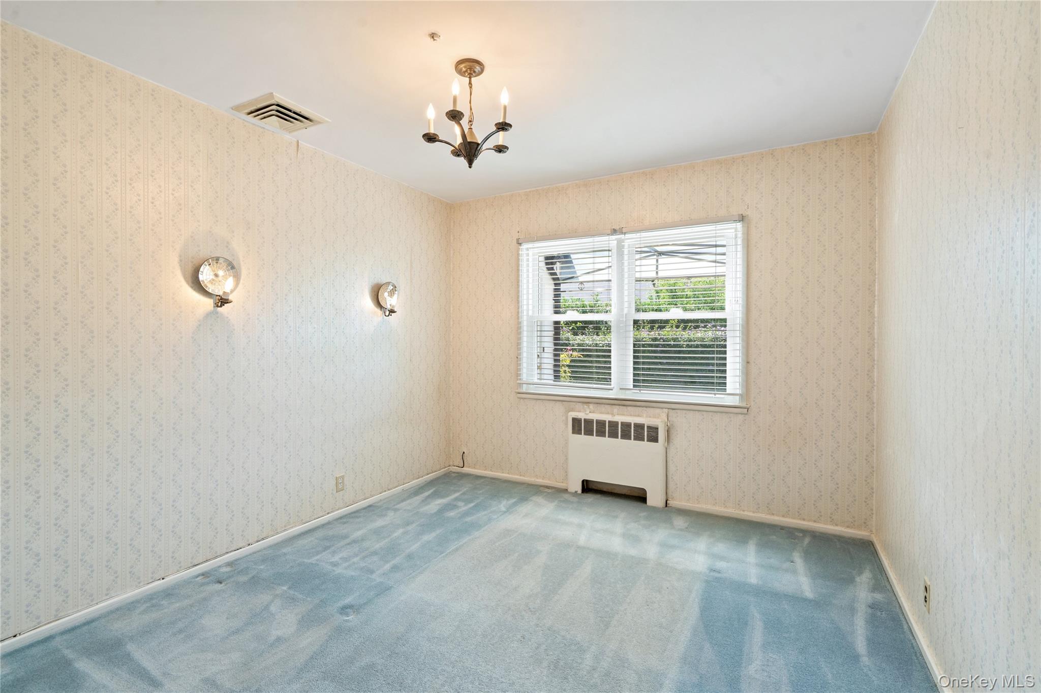 73 Parkview Place, Malverne, NY 11565