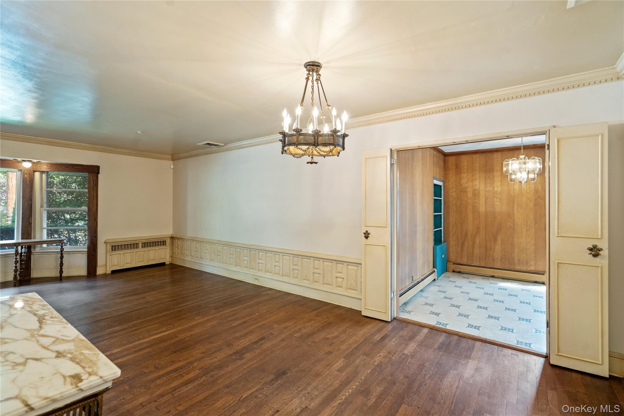 73 Parkview Place, Malverne, NY 11565