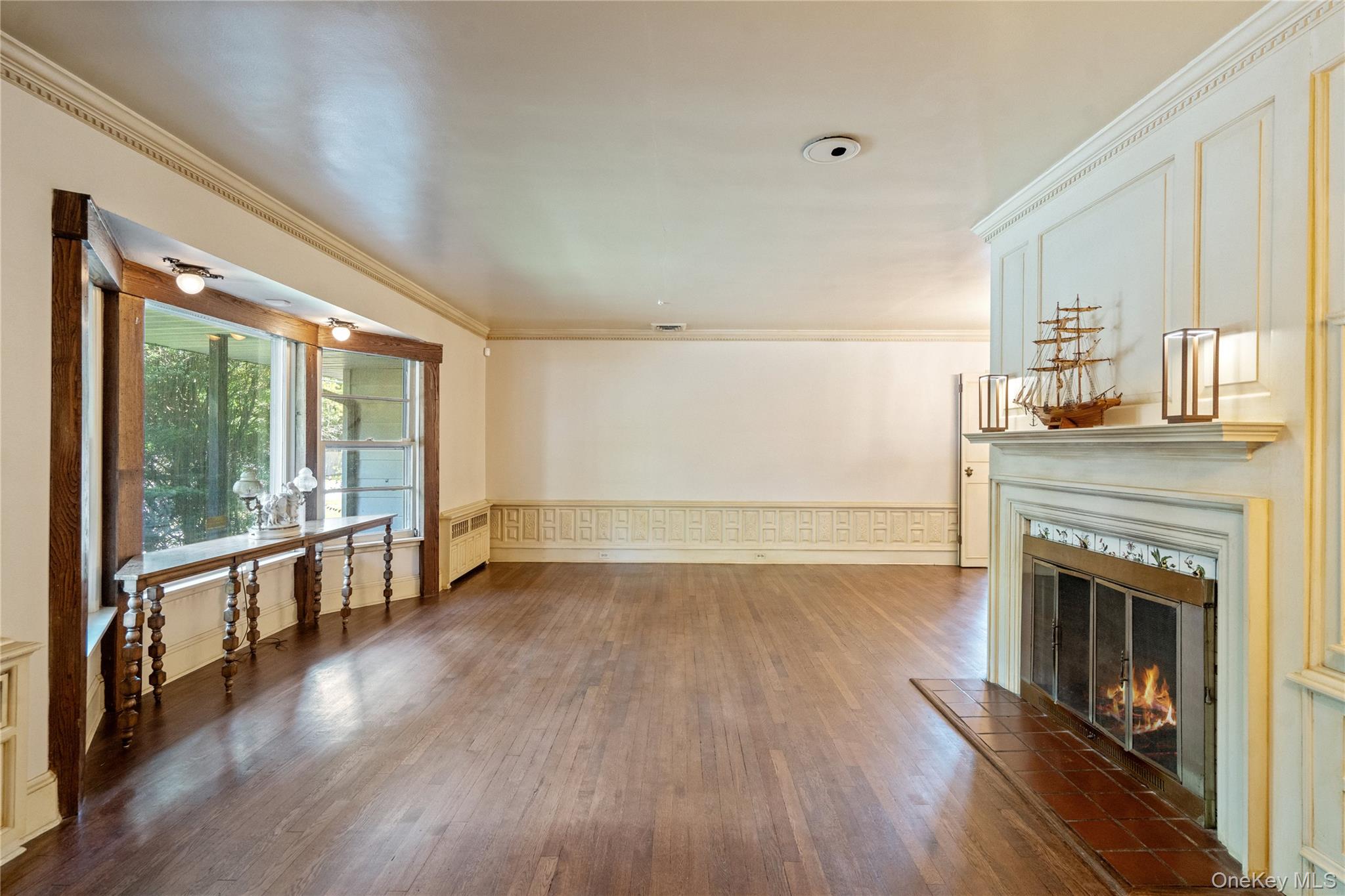 73 Parkview Place, Malverne, NY 11565