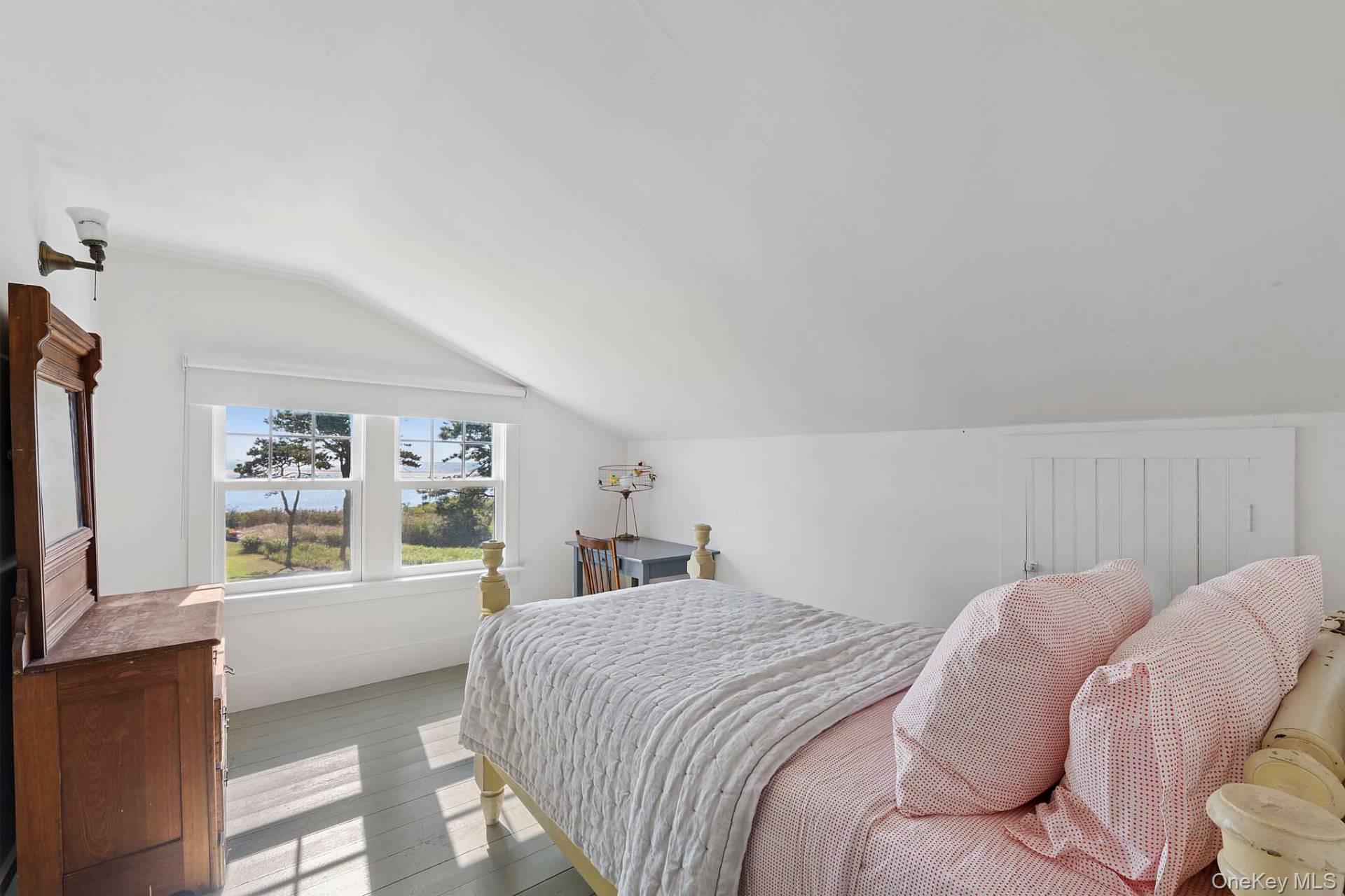 3 Pierson Lane, Wainscott, NY 11975