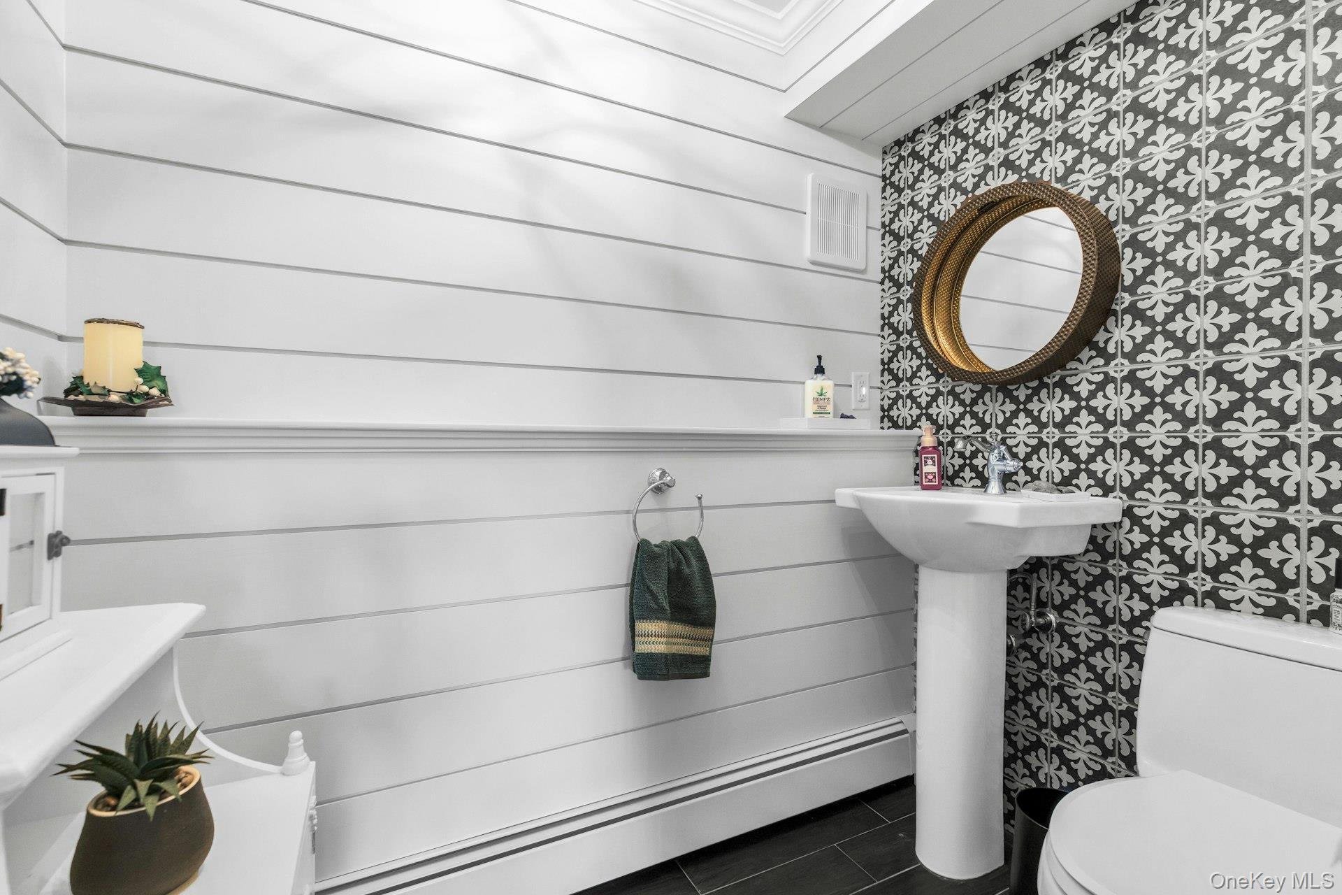 12 Whitebirch Lane, Commack, NY 11725