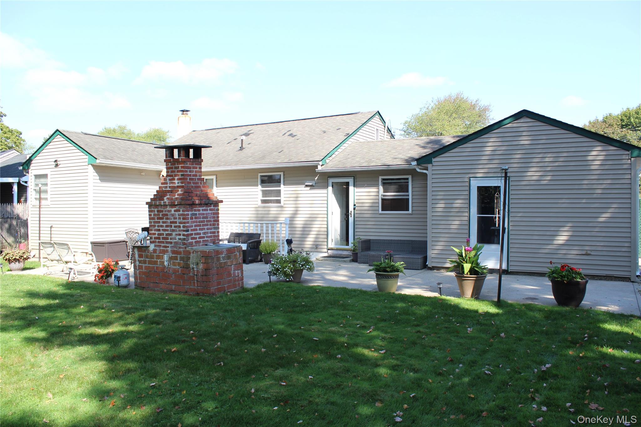 61 Saint Peters Drive, Brentwood, NY 11717