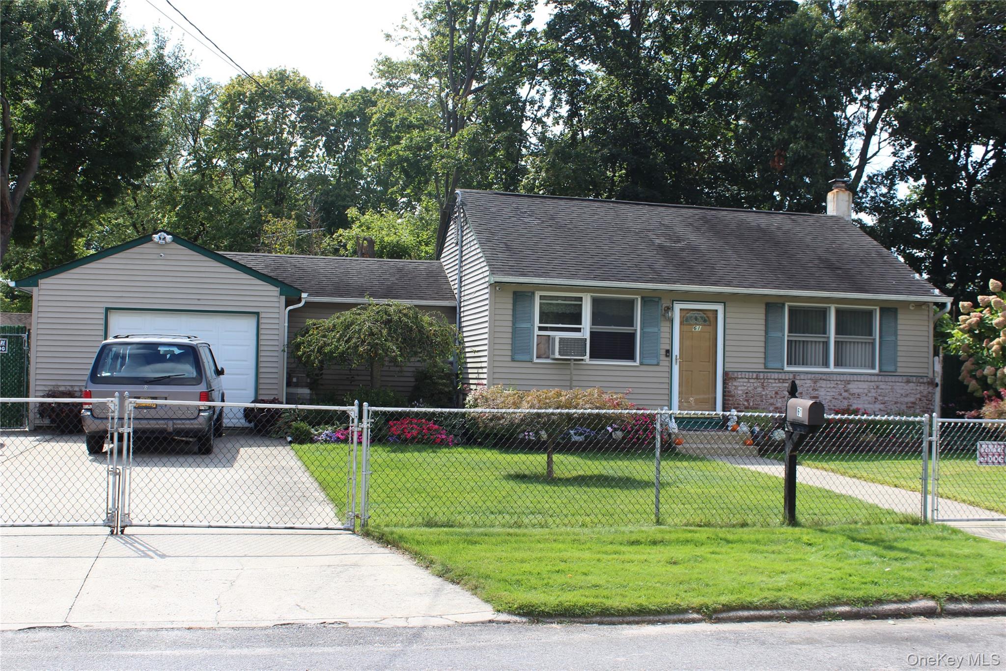 61 Saint Peters Drive, Brentwood, NY 11717