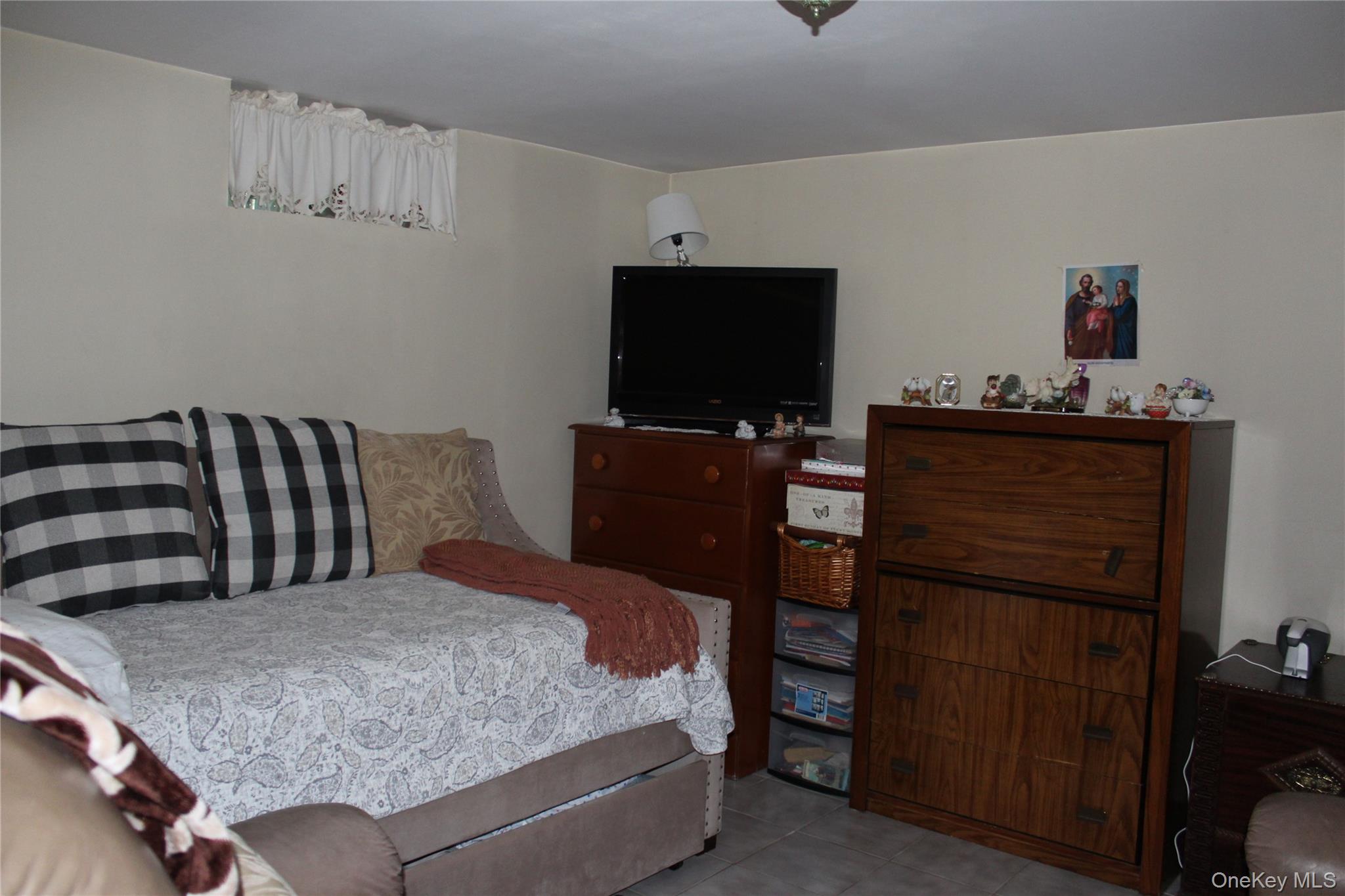 61 Saint Peters Drive, Brentwood, NY 11717