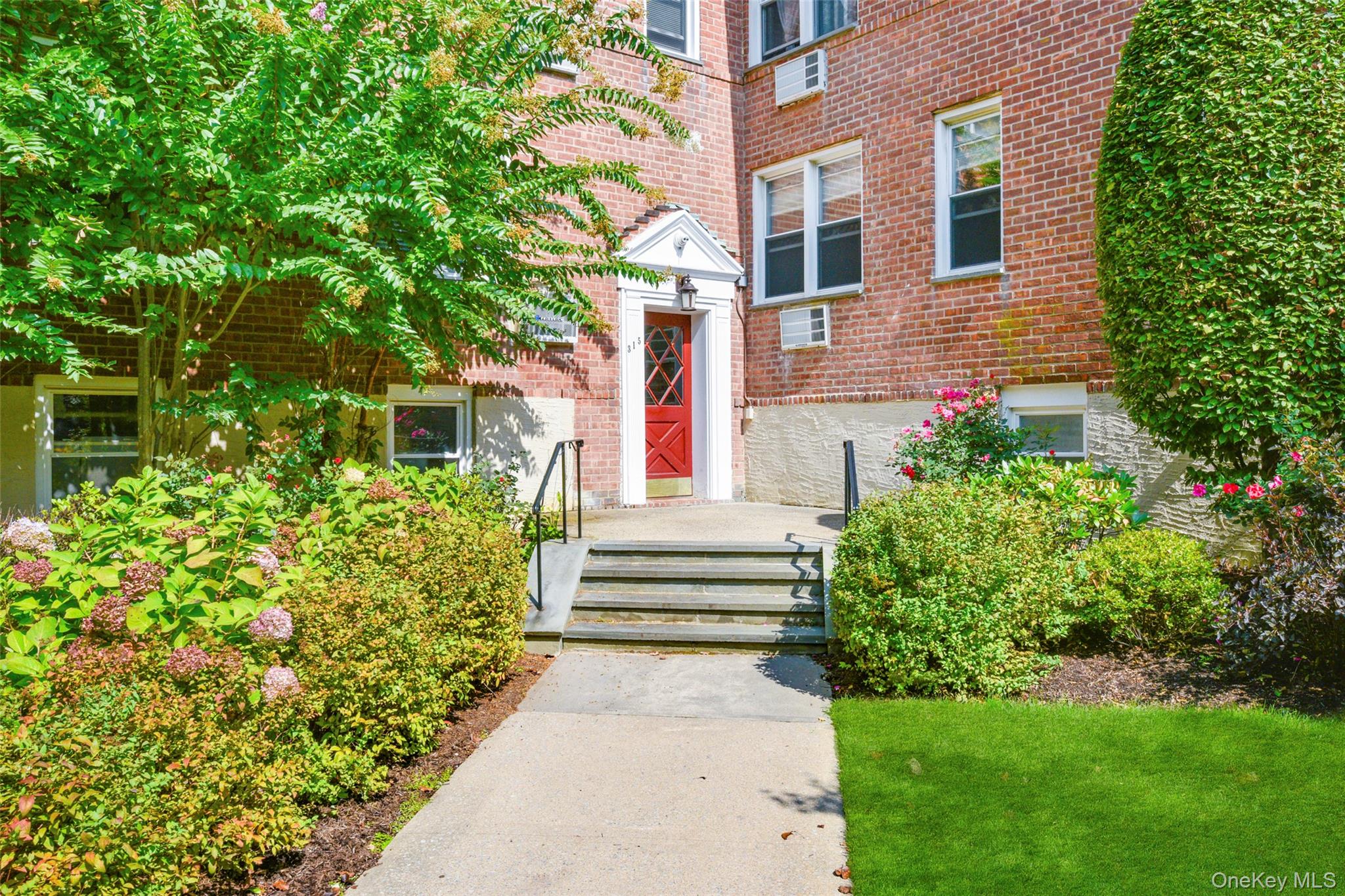 315 Palmer Terrace # 1D, Mamaroneck, NY 10543