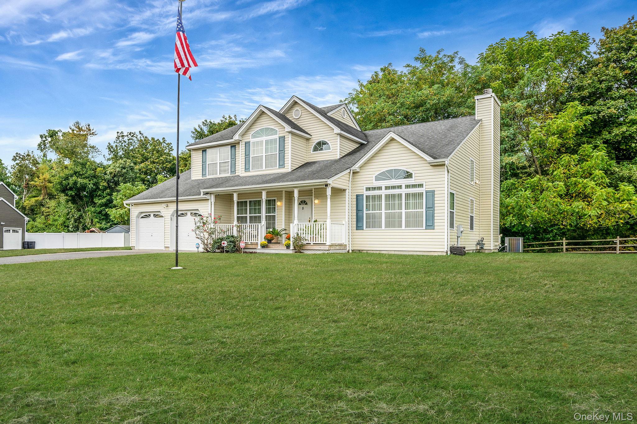 8 Nydia Court, Yaphank, NY 11980