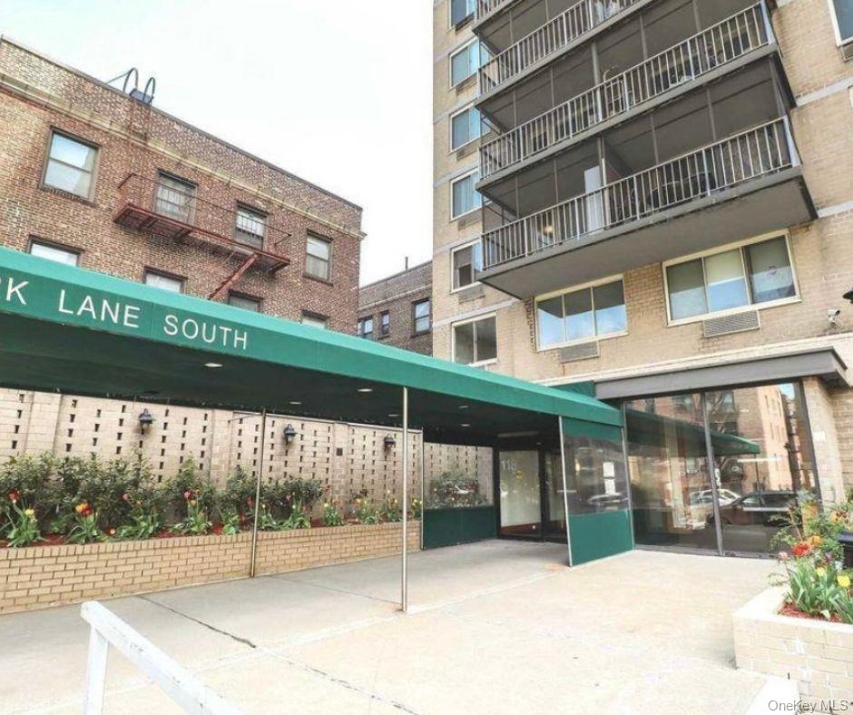 118-18 Union Turnpike # 9L, Kew Gardens, NY 11415