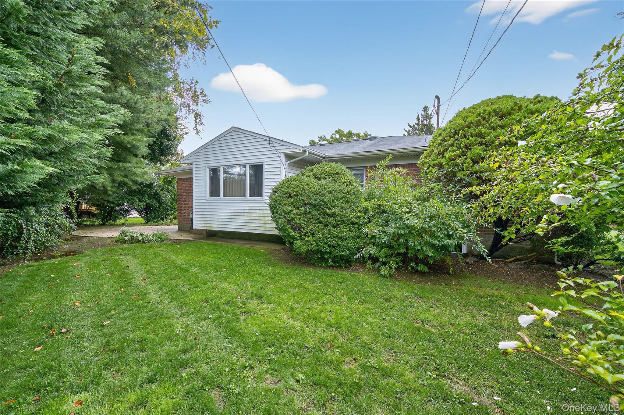 32 Rockland Drive, Jericho, NY 11753