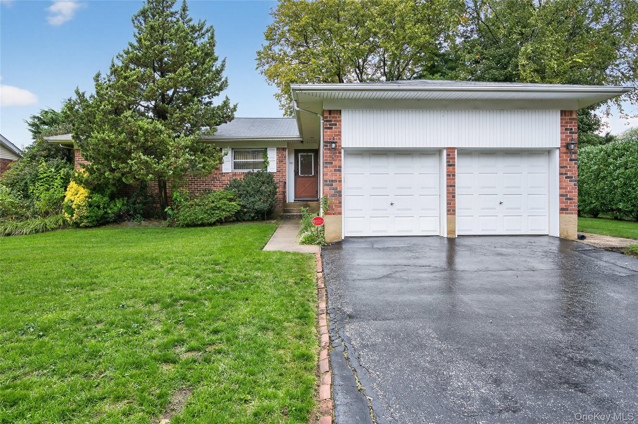 32 Rockland Drive, Jericho, NY 11753