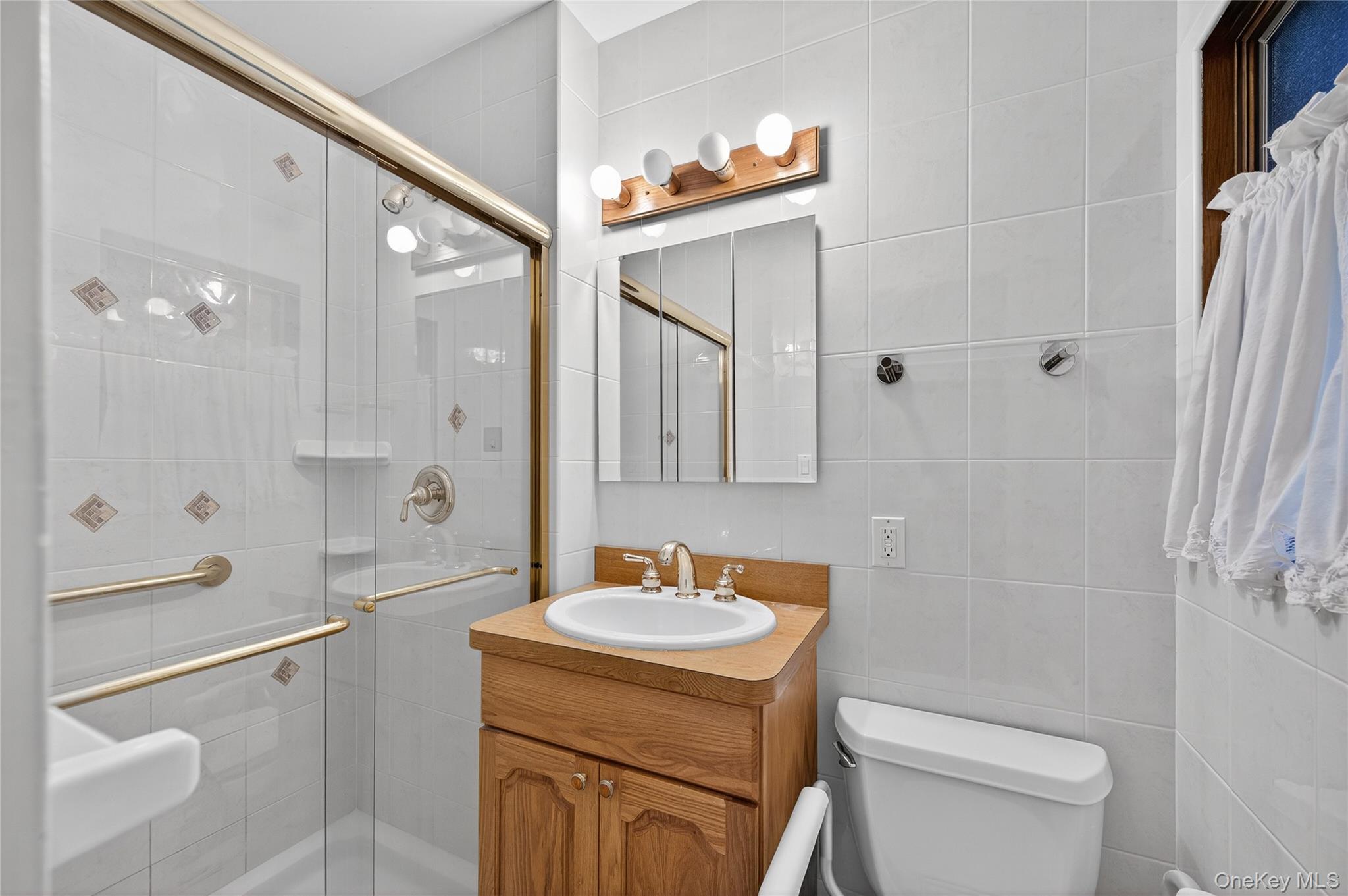 32 Rockland Drive, Jericho, NY 11753