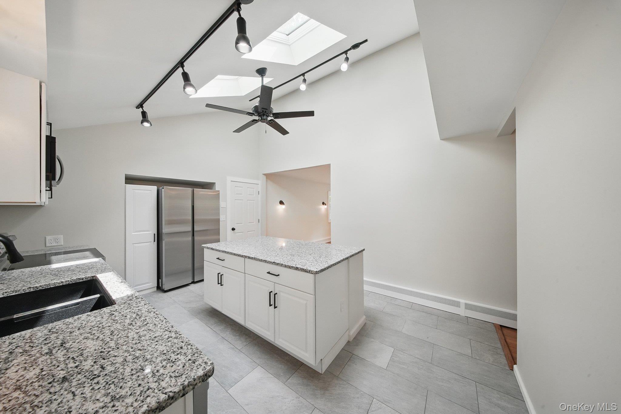 37 Roslyn Street, Ellenville, NY 12428