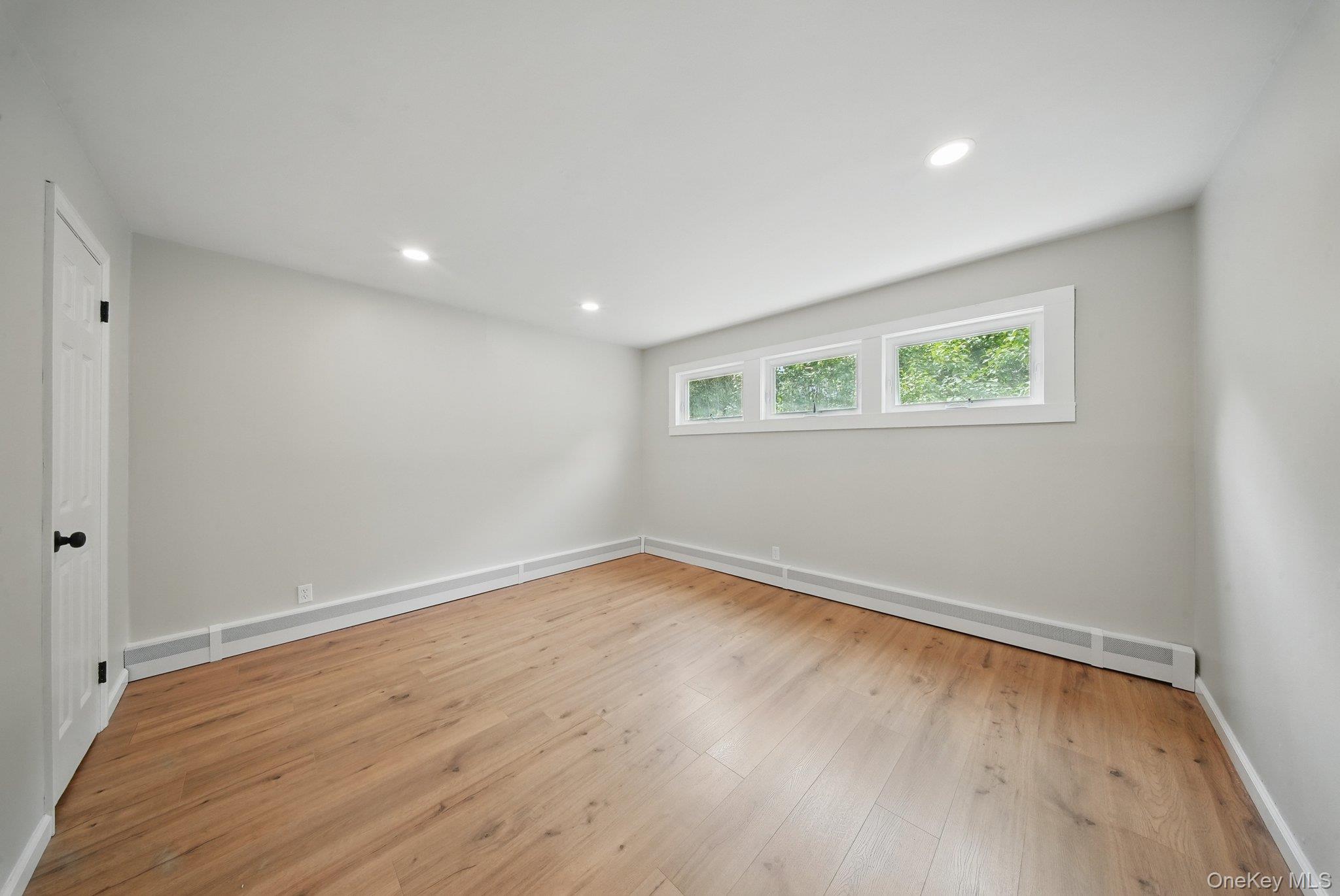 37 Roslyn Street, Ellenville, NY 12428