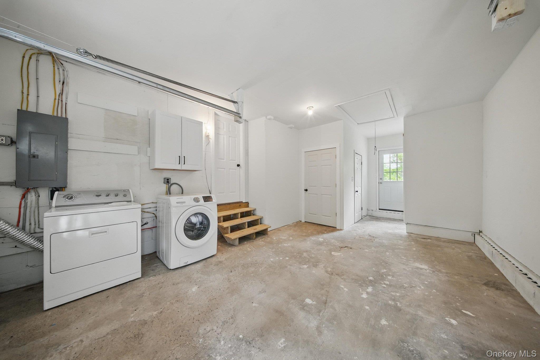 37 Roslyn Street, Ellenville, NY 12428