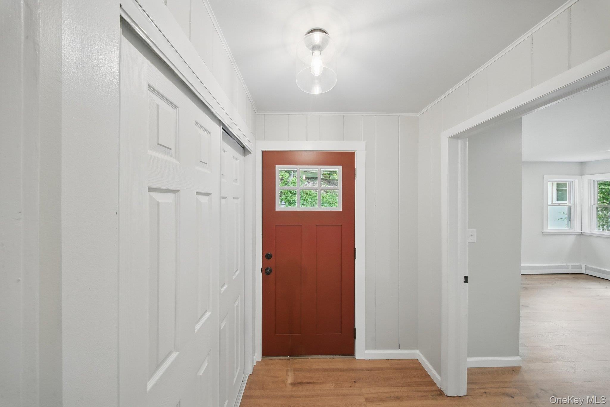 37 Roslyn Street, Ellenville, NY 12428