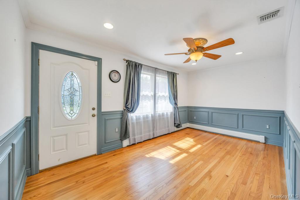 122 E 12th Street, Huntington Station, NY 11746