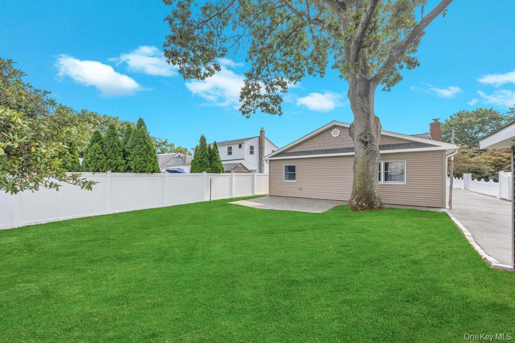 122 E 12th Street, Huntington Station, NY 11746