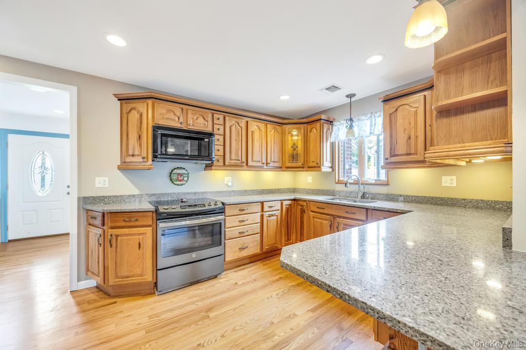 122 E 12th Street, Huntington Station, NY 11746