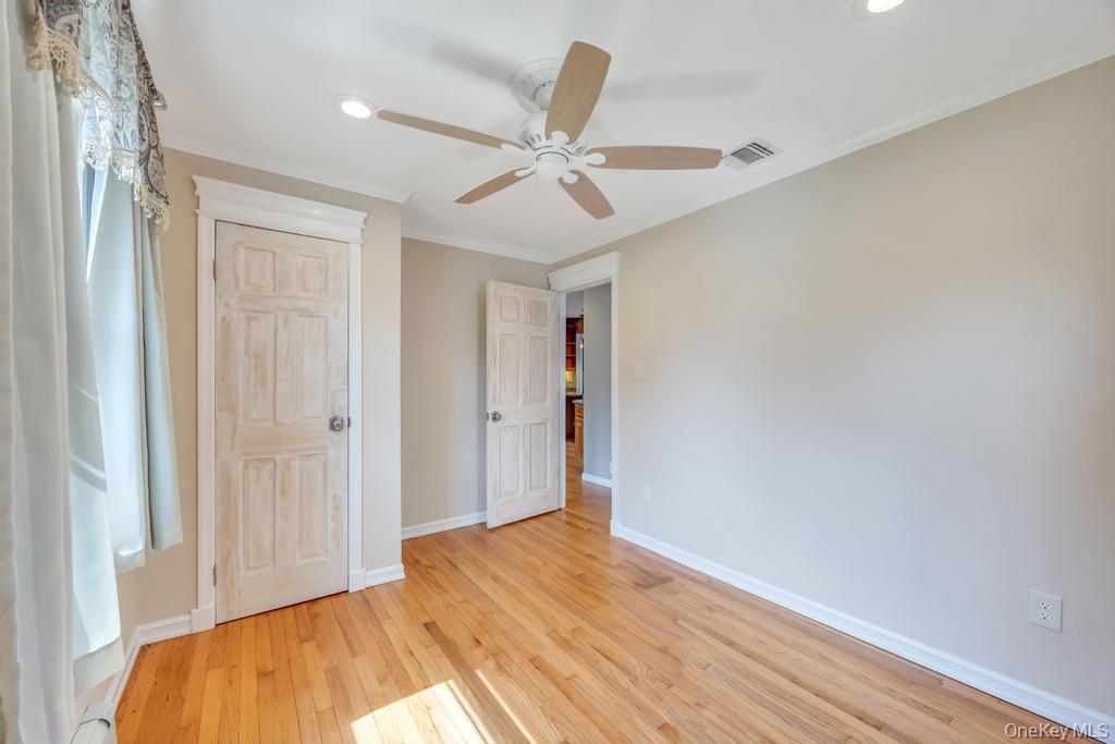 122 E 12th Street, Huntington Station, NY 11746