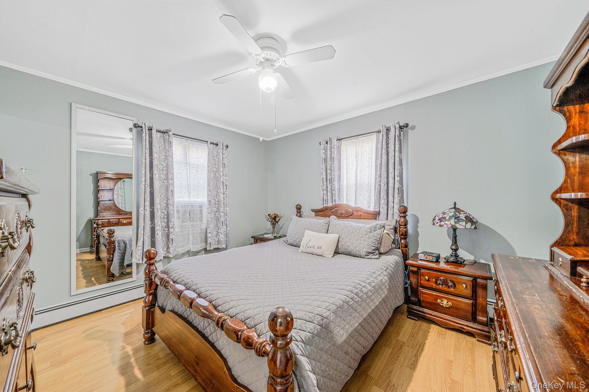 525 S Broadway, Lindenhurst, NY 11757